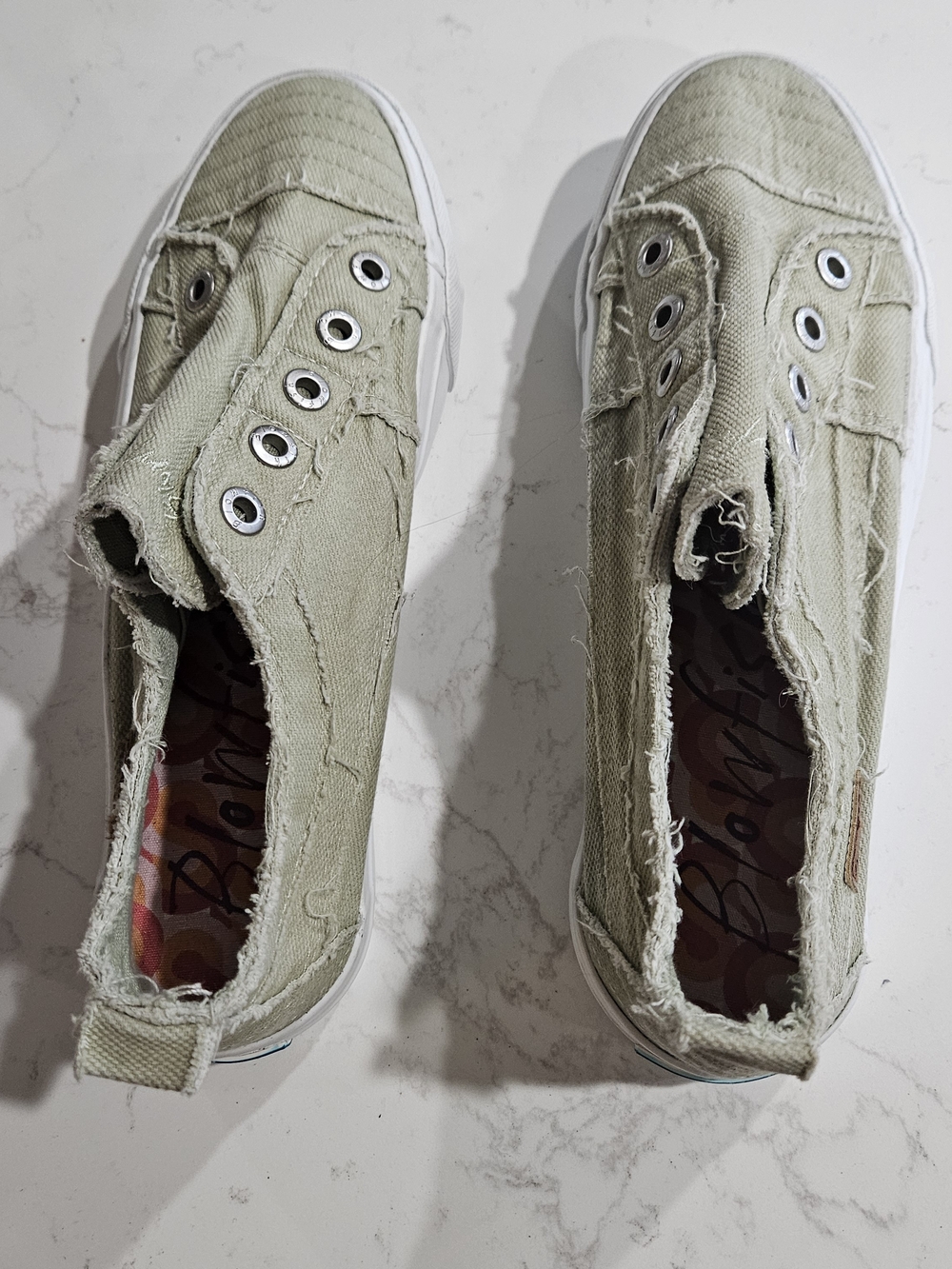 Blowfish Malibu Frayed Slip-On Canvas Sneakers in Light Sage Size 9